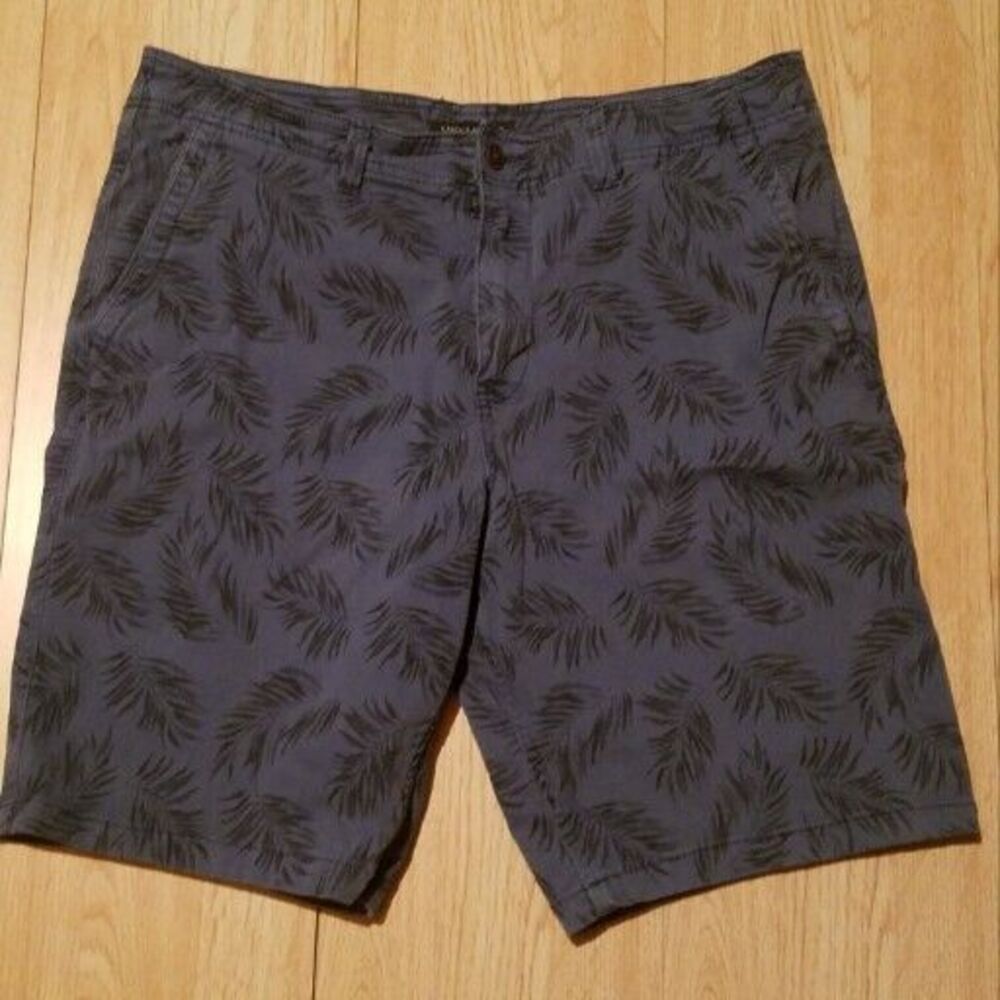 Lucky‎ Brand Chino Shorts Mens Size 33 Blue Leaf AOP EUC RN# 80318